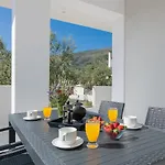 Royal View - Private Pool & Hot Tub Romirion