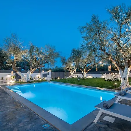 Royal View - Private Pool&hot Tub *