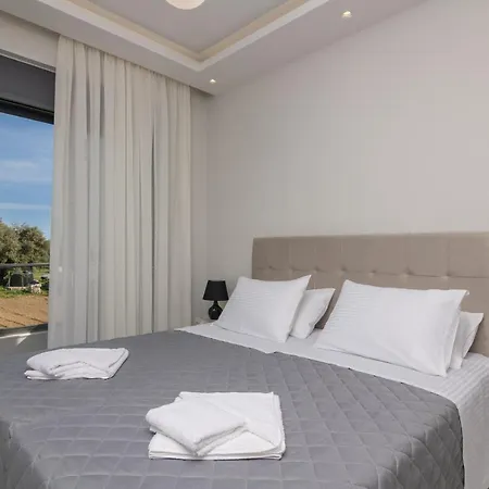 Royal View - Private Pool & Hot Tub Villa *