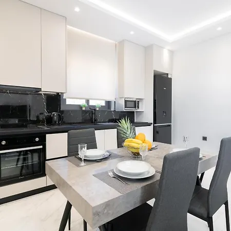 Royal View - Private Pool & Hot Tub