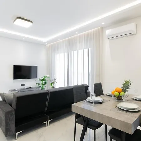 Villa Royal View - Private Pool & Hot Tub *