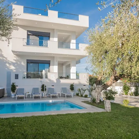 Vilă Royal View - Private Pool & Hot Tub