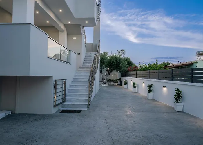 Royal View - Private Pool & Hot Tub Vila *