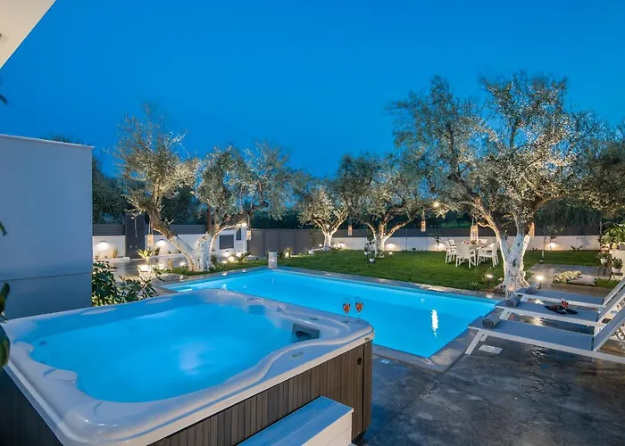 Vila Royal View - Private Pool & Hot Tub *