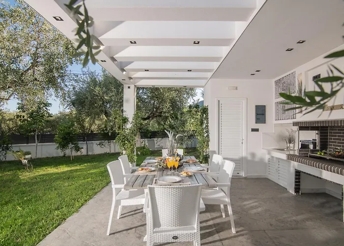 Royal View - Private Pool & Hot Tub * Romírion