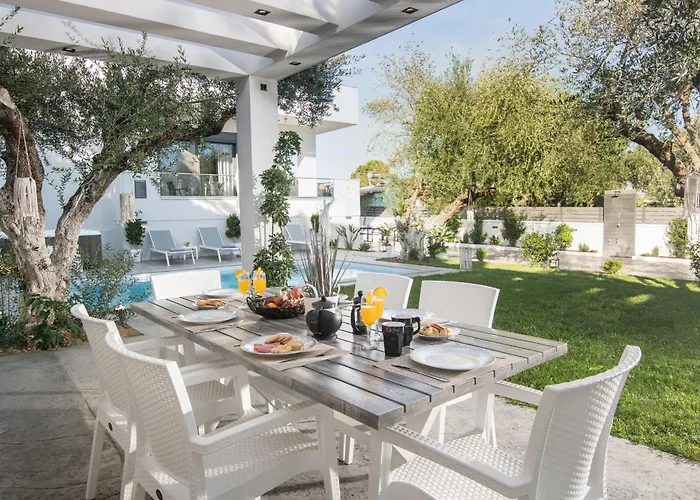 Royal View - Private Pool & Hot Tub Vila