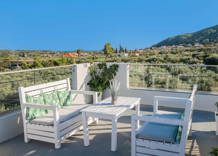 Royal View - Private Pool & Hot Tub *
